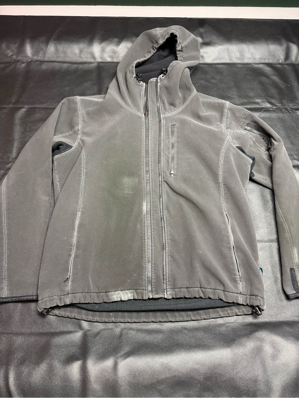 Kuhl Relik Men's Gray Hooded Softshell Jacket